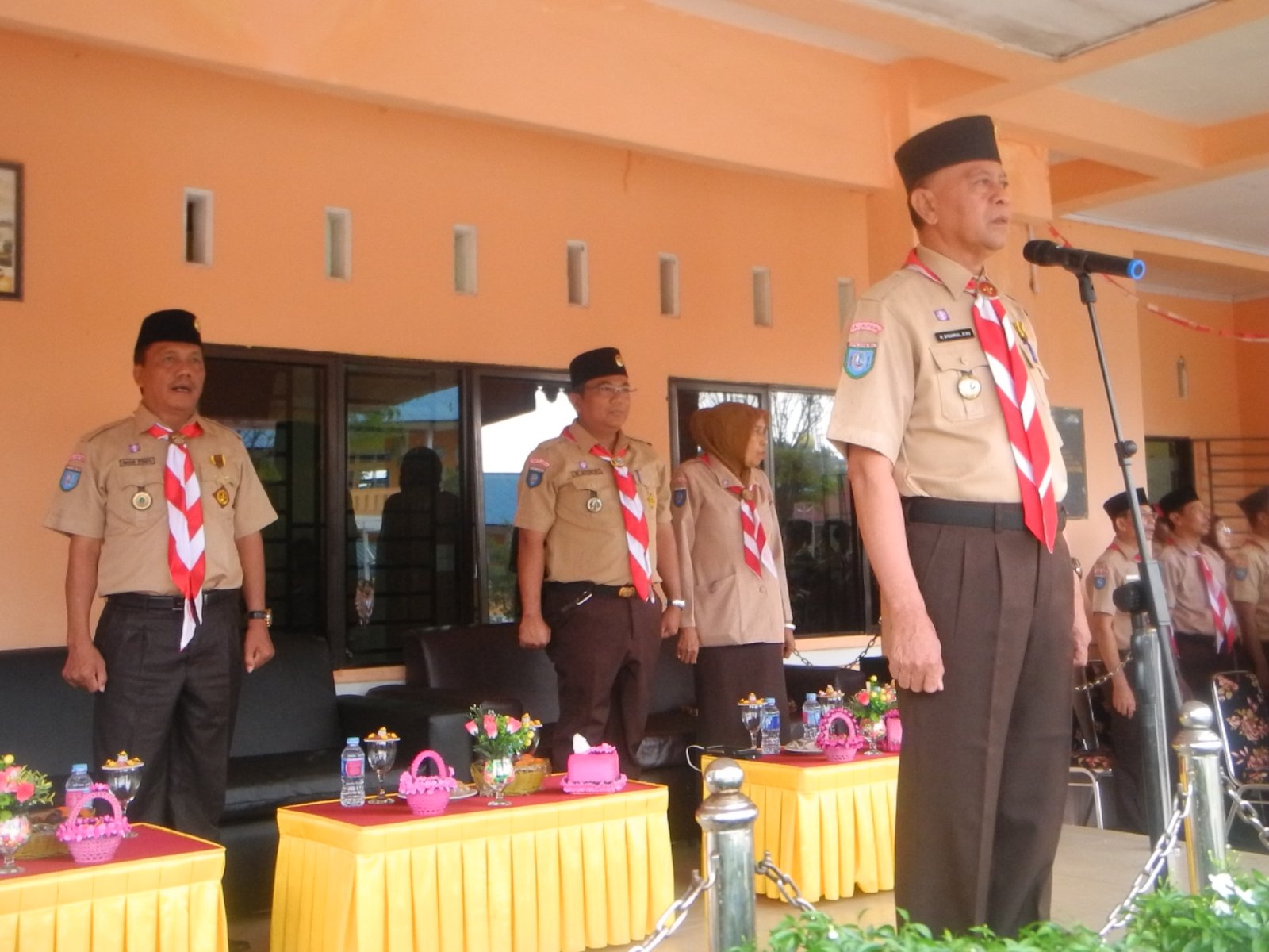 UPACARA PEMBUKAAN  AMBALAN GUGUS DEPAN