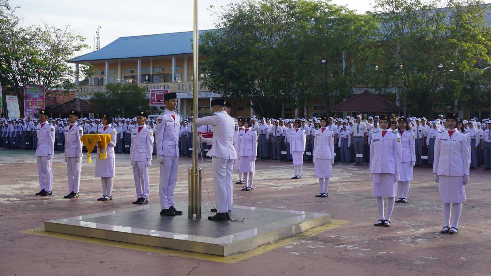 Upacara Terakhir Angkatan 67 SMA Negeri 1 Tanjungpinang Berlangsung Khidmat dan Sarat Makna
